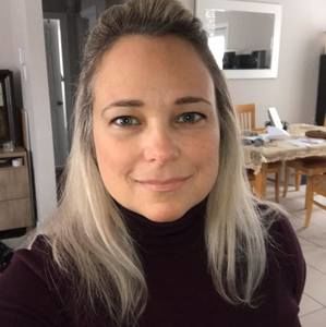 Meet your Posher, Monique